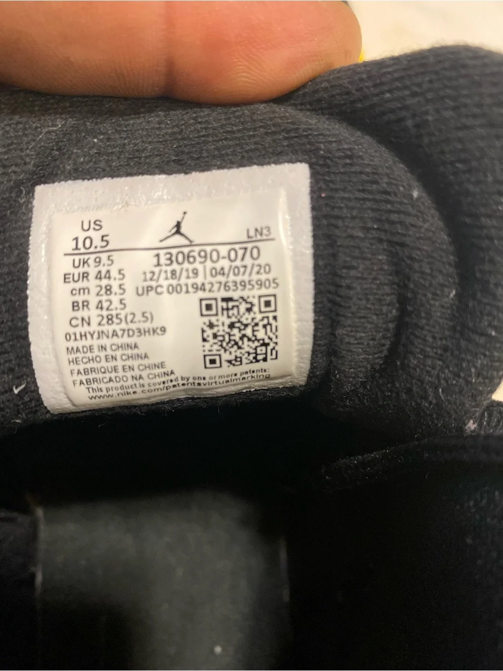 Jordan bold black